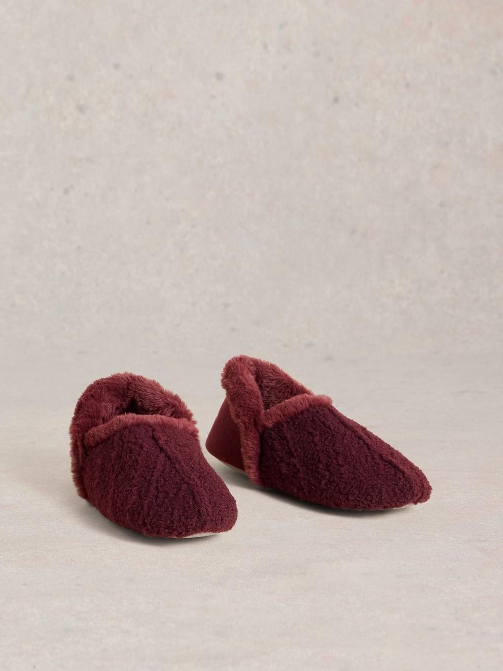 Reya Closed Back Slippers in DK PLUM - FLAT FRONT