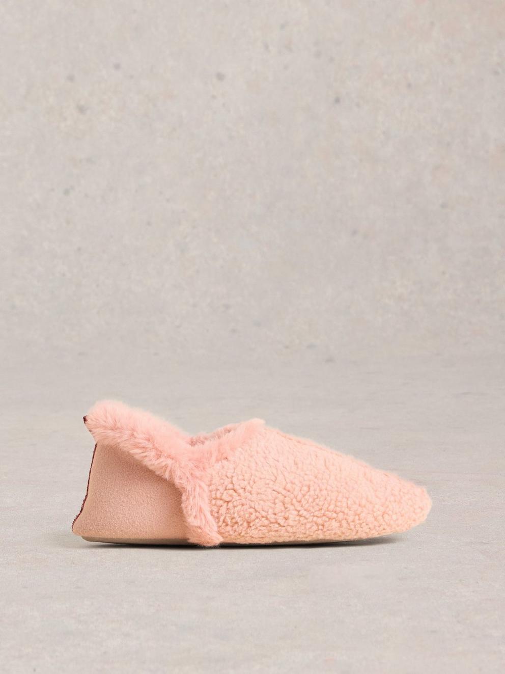 Reya Closed Back Slippers in LGT PINK - LIFESTYLE