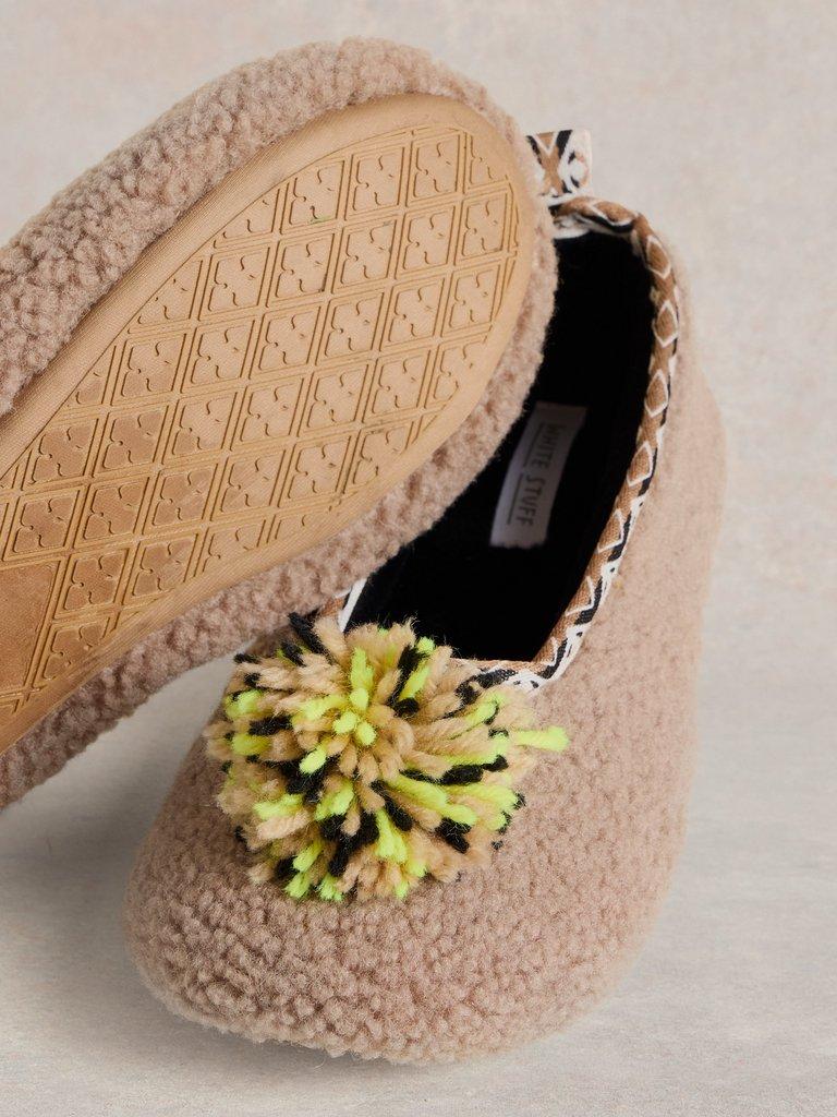 Pom Ballet Slipper in DK NAT - FLAT DETAIL