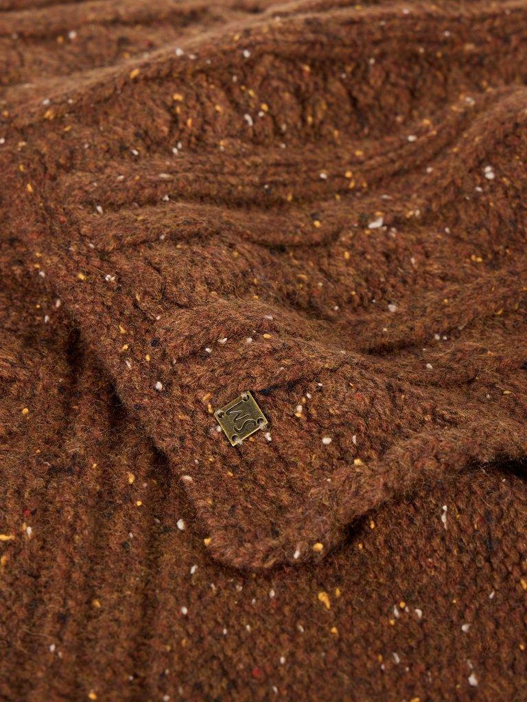 Berkley Cable Nep Scarf in MID BROWN - FLAT DETAIL