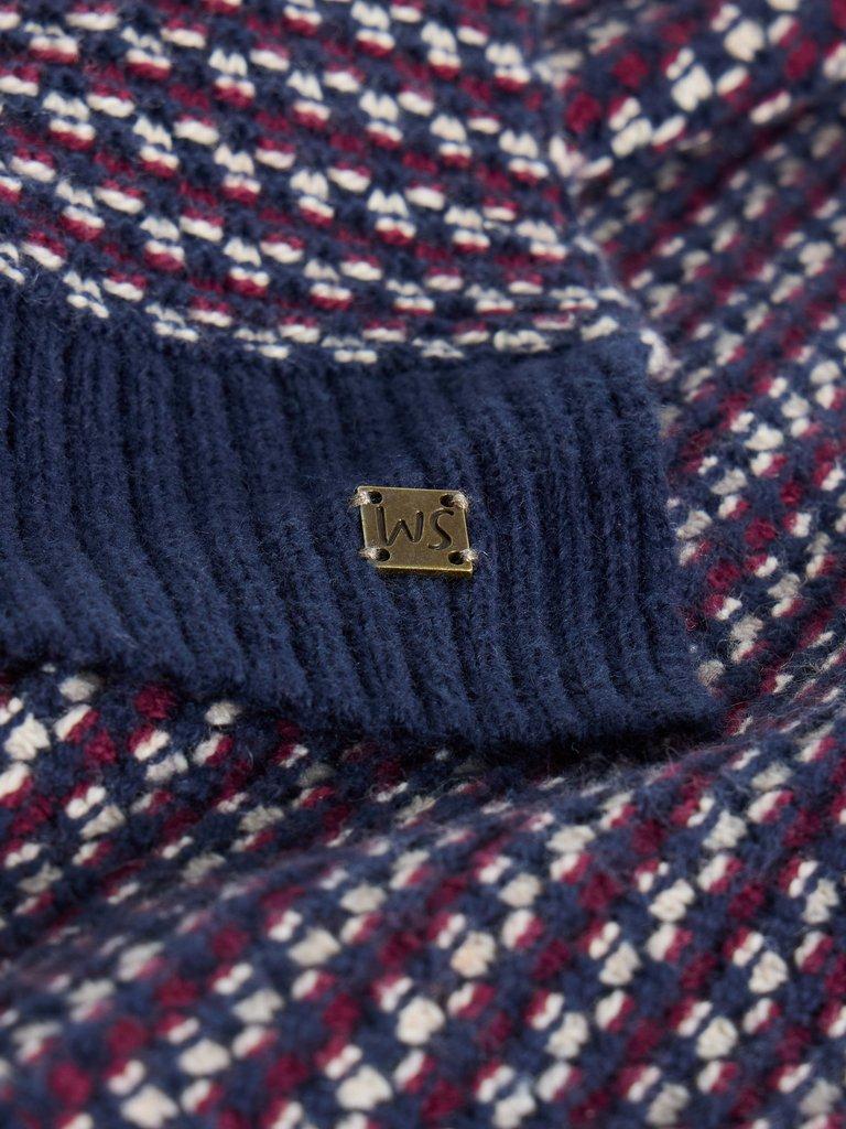 Tuck Stitch Knit Scarf in NAVY MULTI - FLAT DETAIL