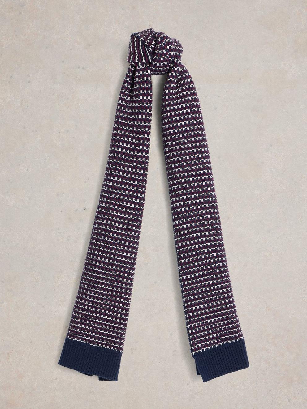 Tuck Stitch Knit Scarf in NAVY MULTI - FLAT FRONT