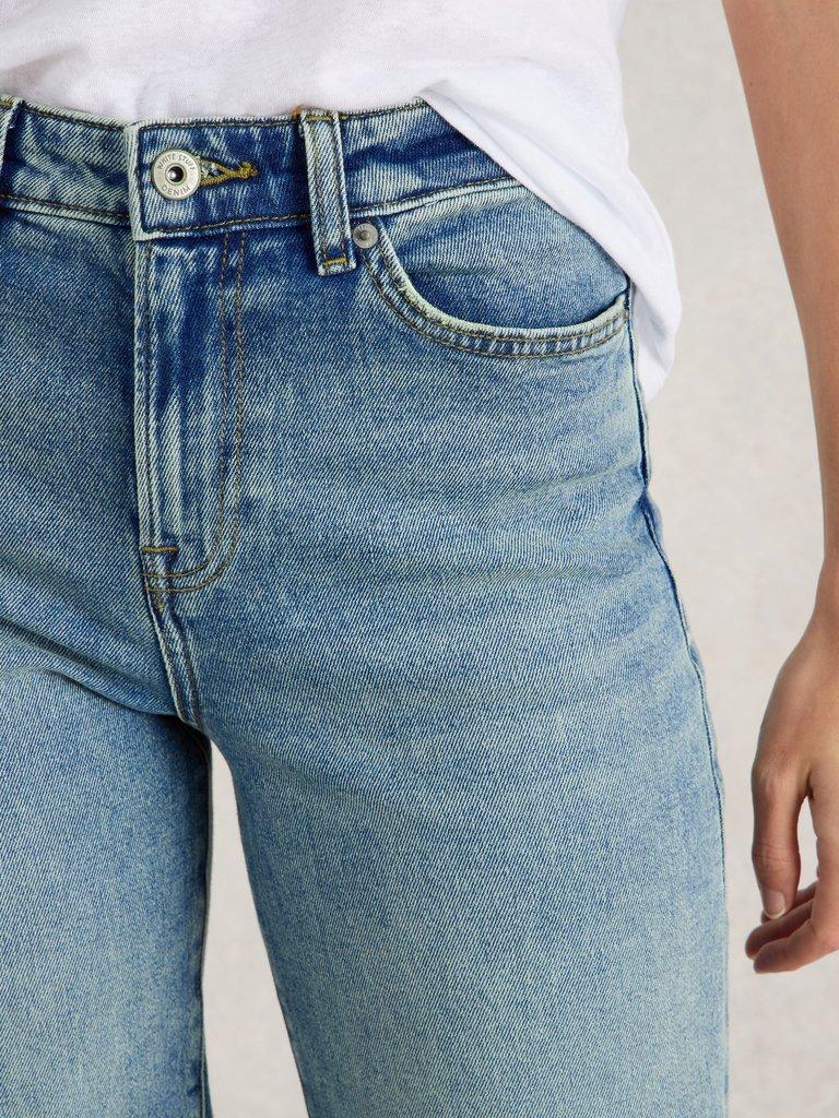 Tilly Tapered Jean in LGT DENIM - MODEL DETAIL