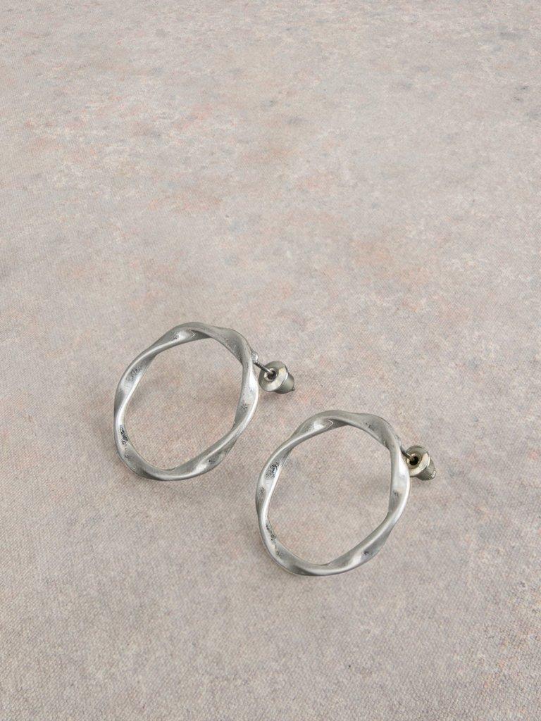 CYNTHIA ROUND EARRING in SLV TN MET - FLAT DETAIL
