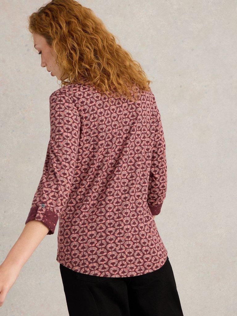 ANNIE COTTON SHIRT JERSEY in CLARET MLT - MODEL BACK