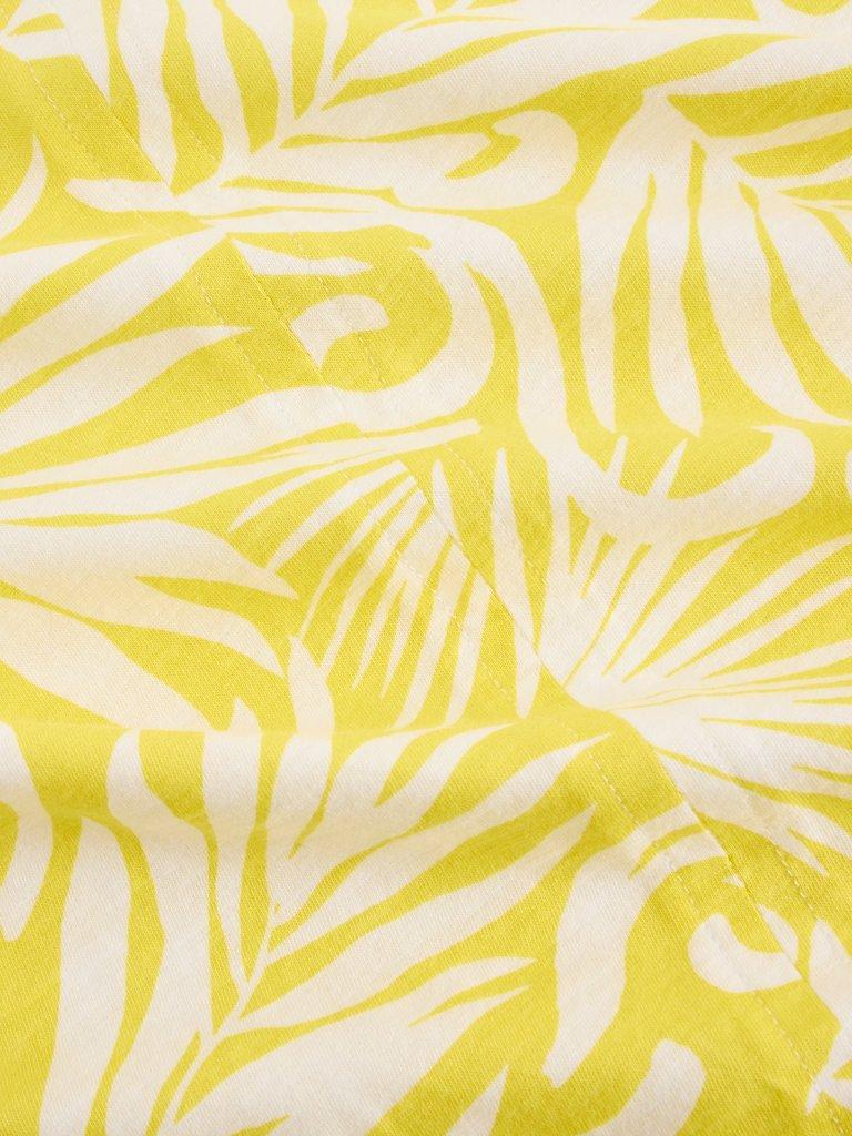 NELLY NOTCH TEE PRINTED in YELLOW PR - FLAT DETAIL