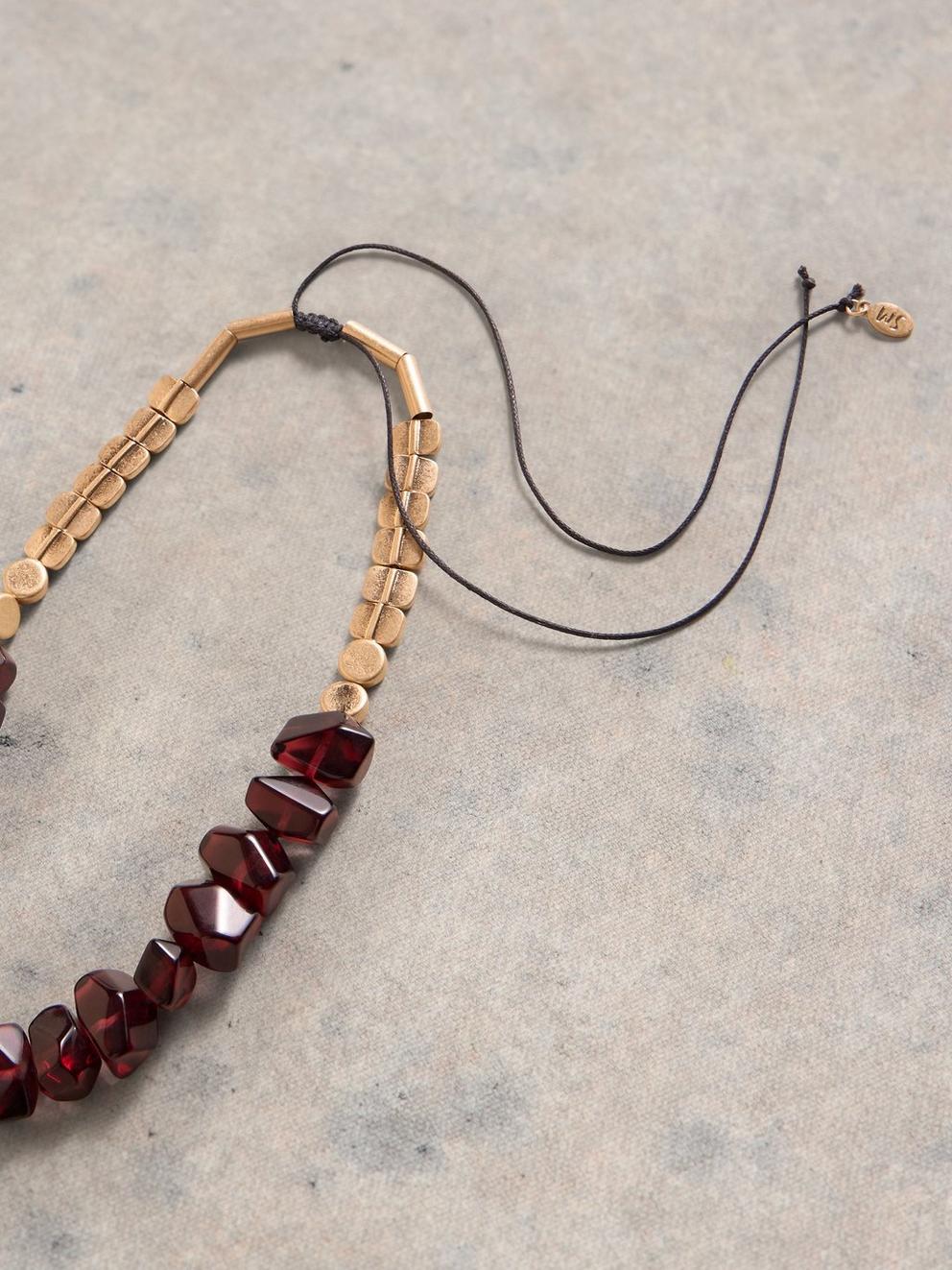 ROSE STONE NECKLACE in DK PLUM - FLAT DETAIL