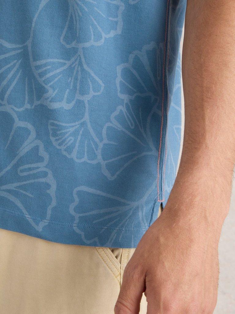 Floral Printed Tee in BLUE PR - MODEL DETAIL
