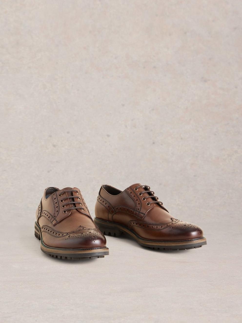 Arlo Leather Brogue Shoe in DK BROWN - FLAT FRONT