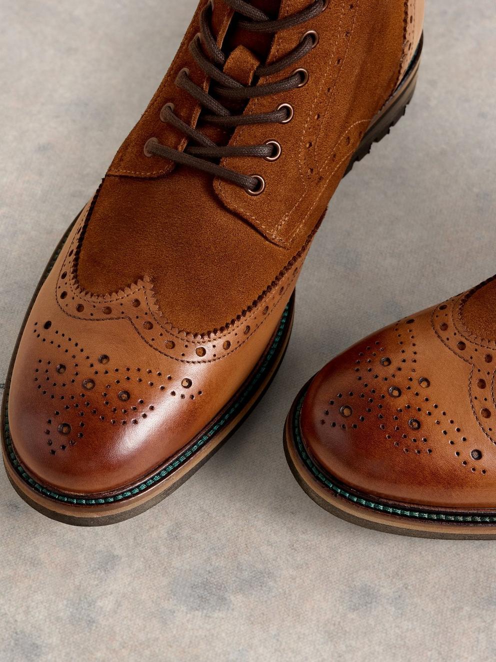 Arlo Brogue Leather Boot in MID TAN - FLAT DETAIL