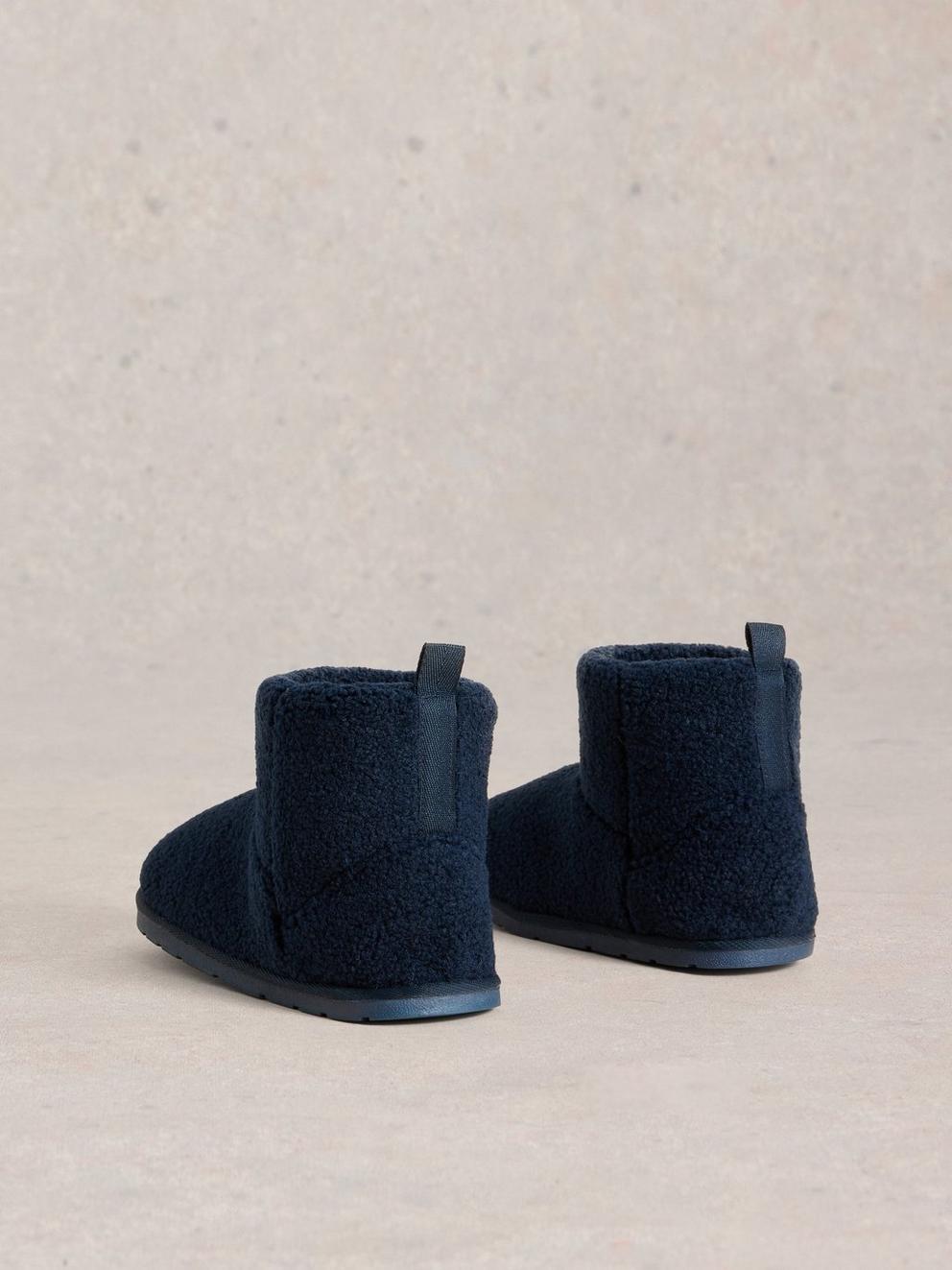 Borg Slipper Boots in NAVY MULTI - FLAT BACK