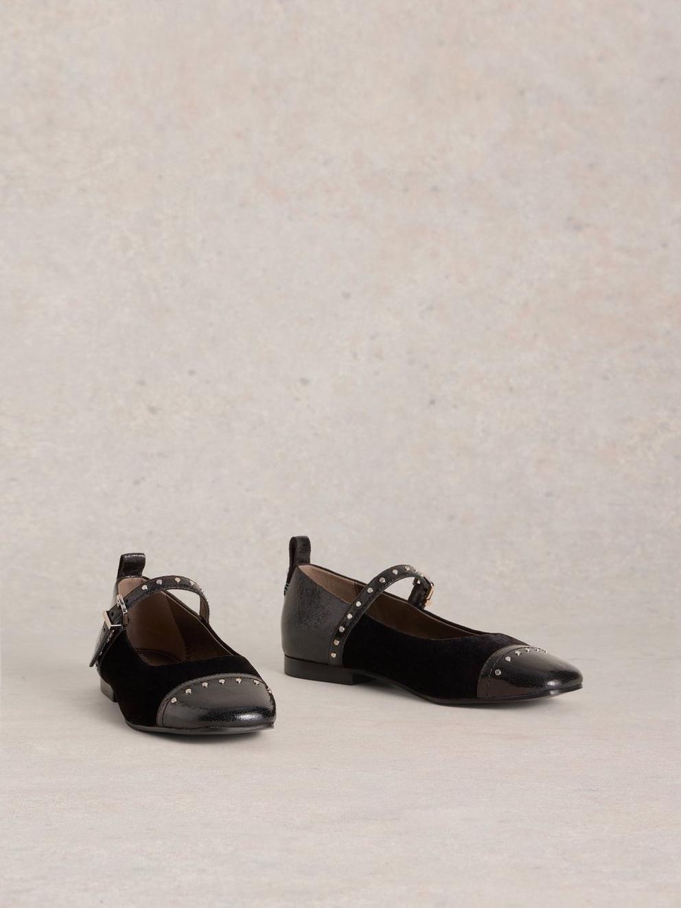 Loral Stud Mary Jane in PURE BLK - FLAT FRONT