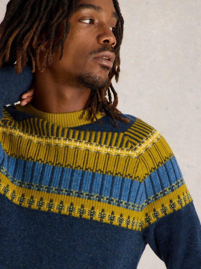 Block Fairisle Wool Crew Neck in NAVY MULTI - MODEL DETAIL