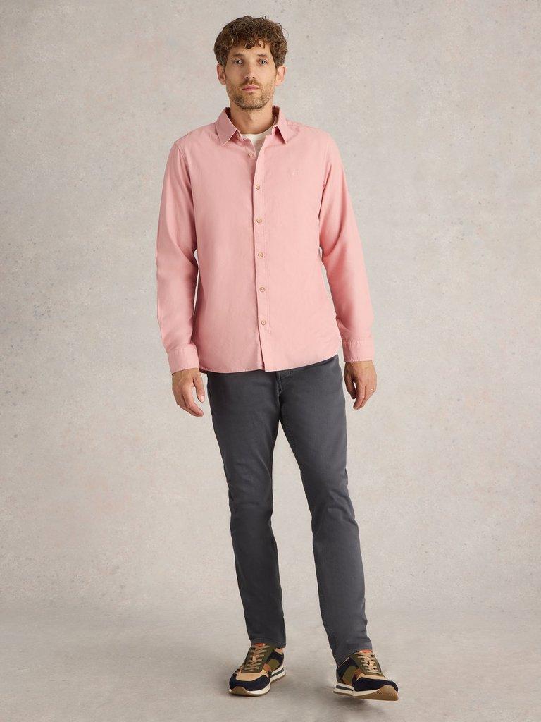 Bruton Oxford Shirt in LGT PINK - MODEL FRONT