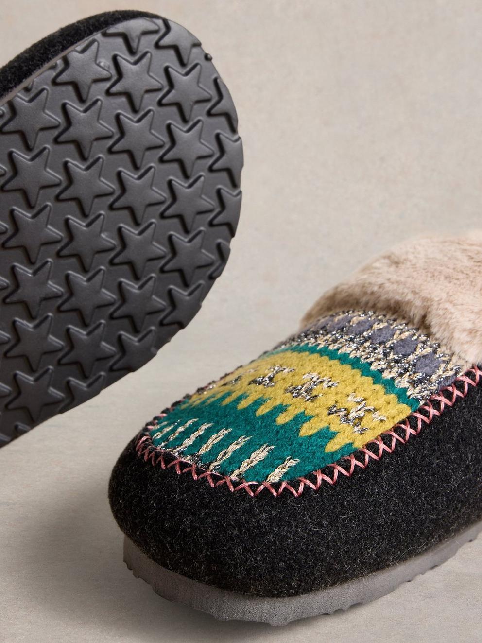 Myrtle Mule Slipper in GREY MLT - FLAT DETAIL