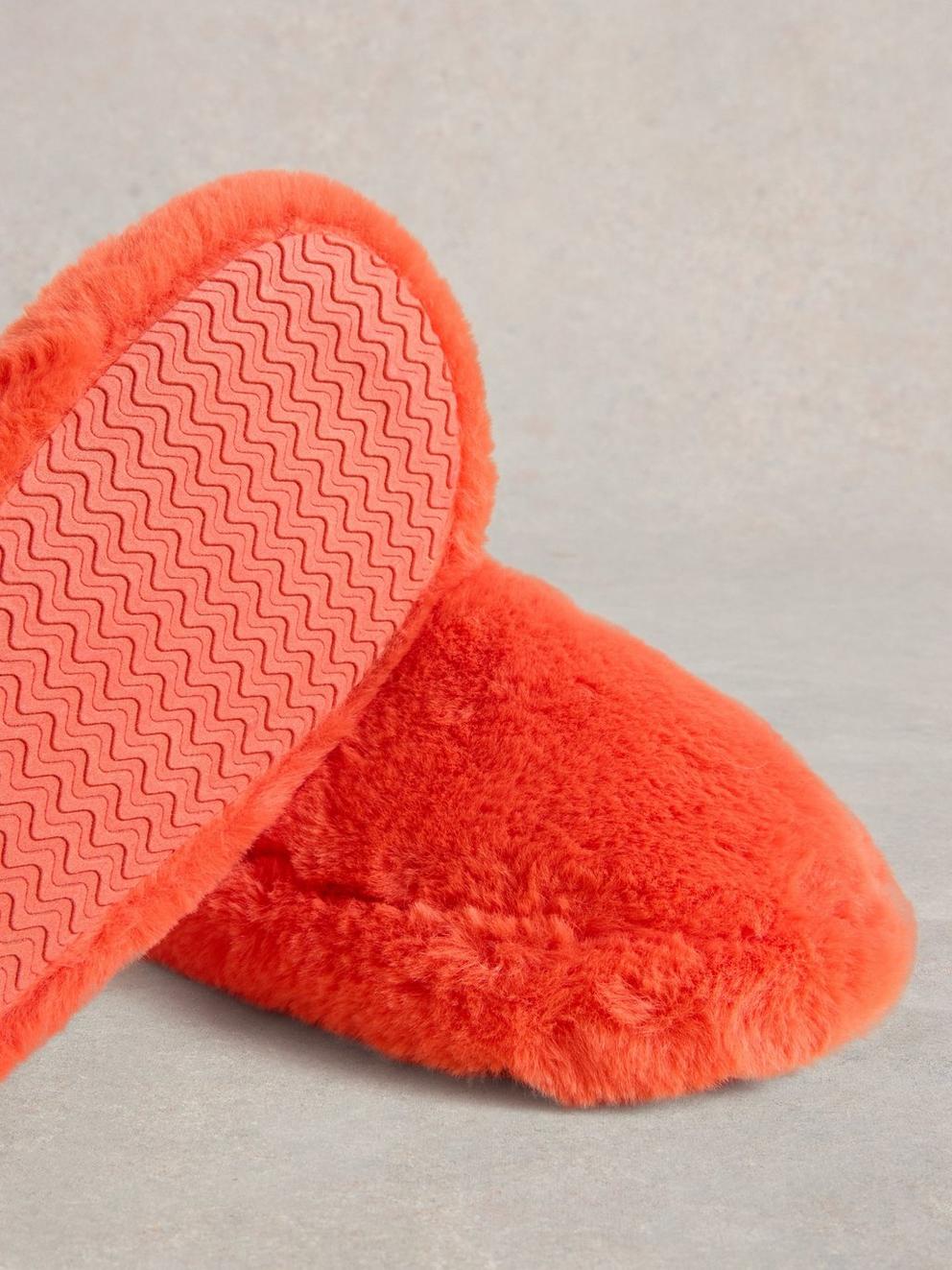 Faux Fur Mule Slippers in MID CORAL - FLAT DETAIL