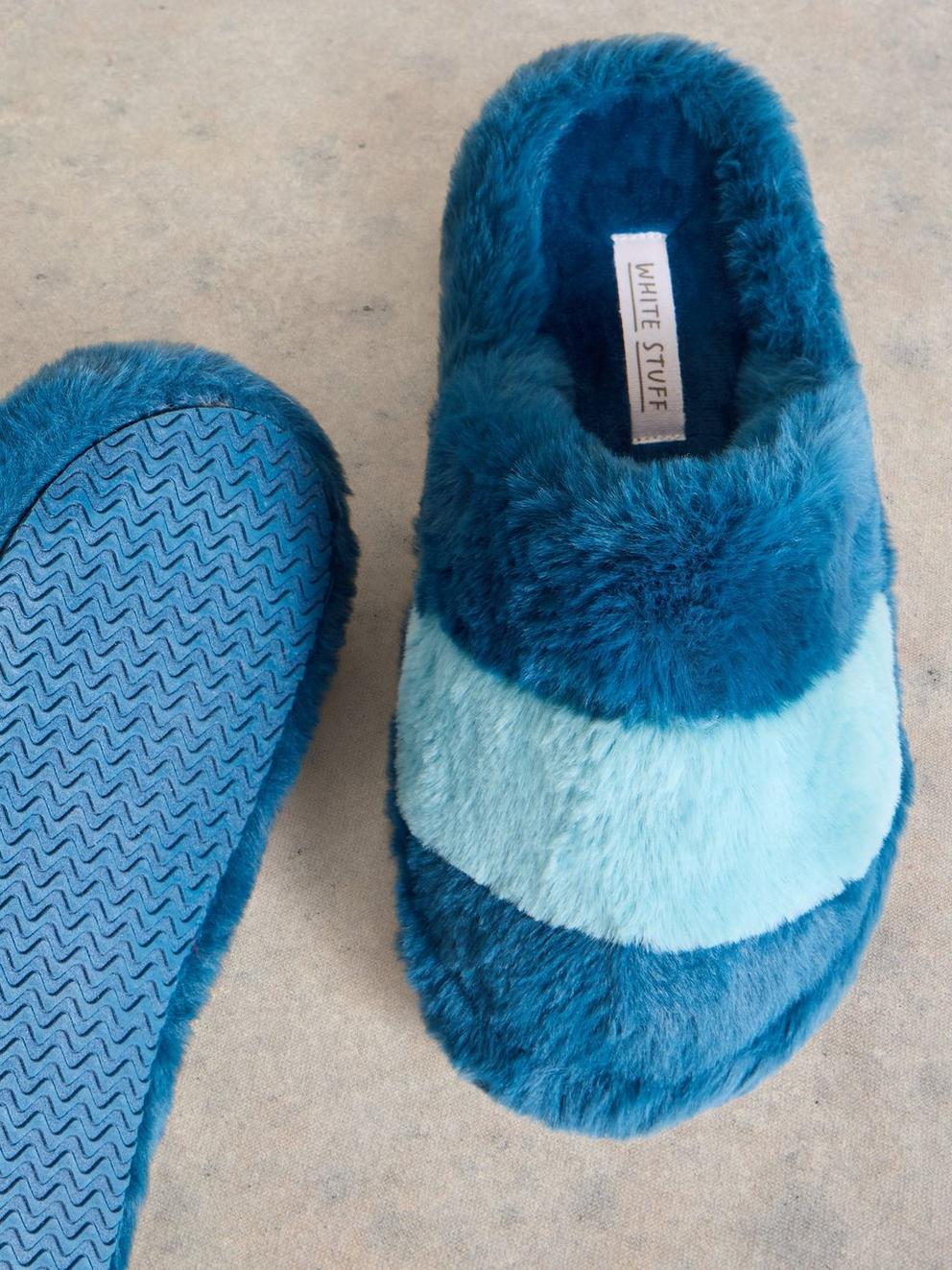 Faux Fur Mule Slippers in TEAL MLT - FLAT DETAIL