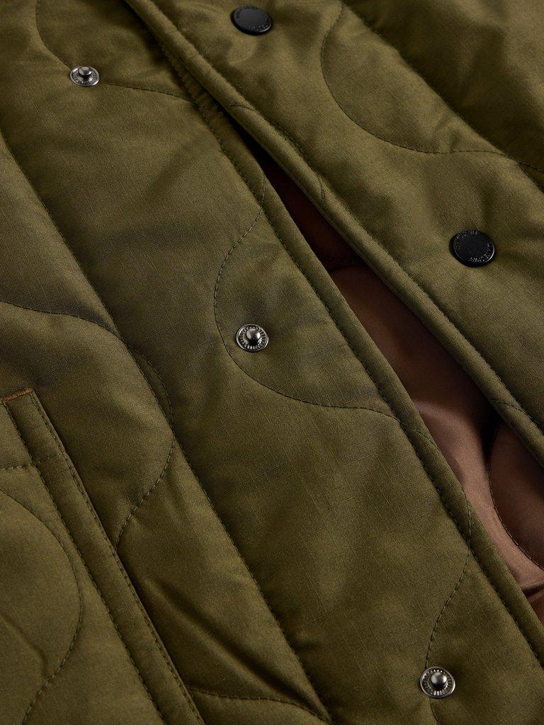 Tenby Quilted Gilet in KHAKI GRN - FLAT DETAIL