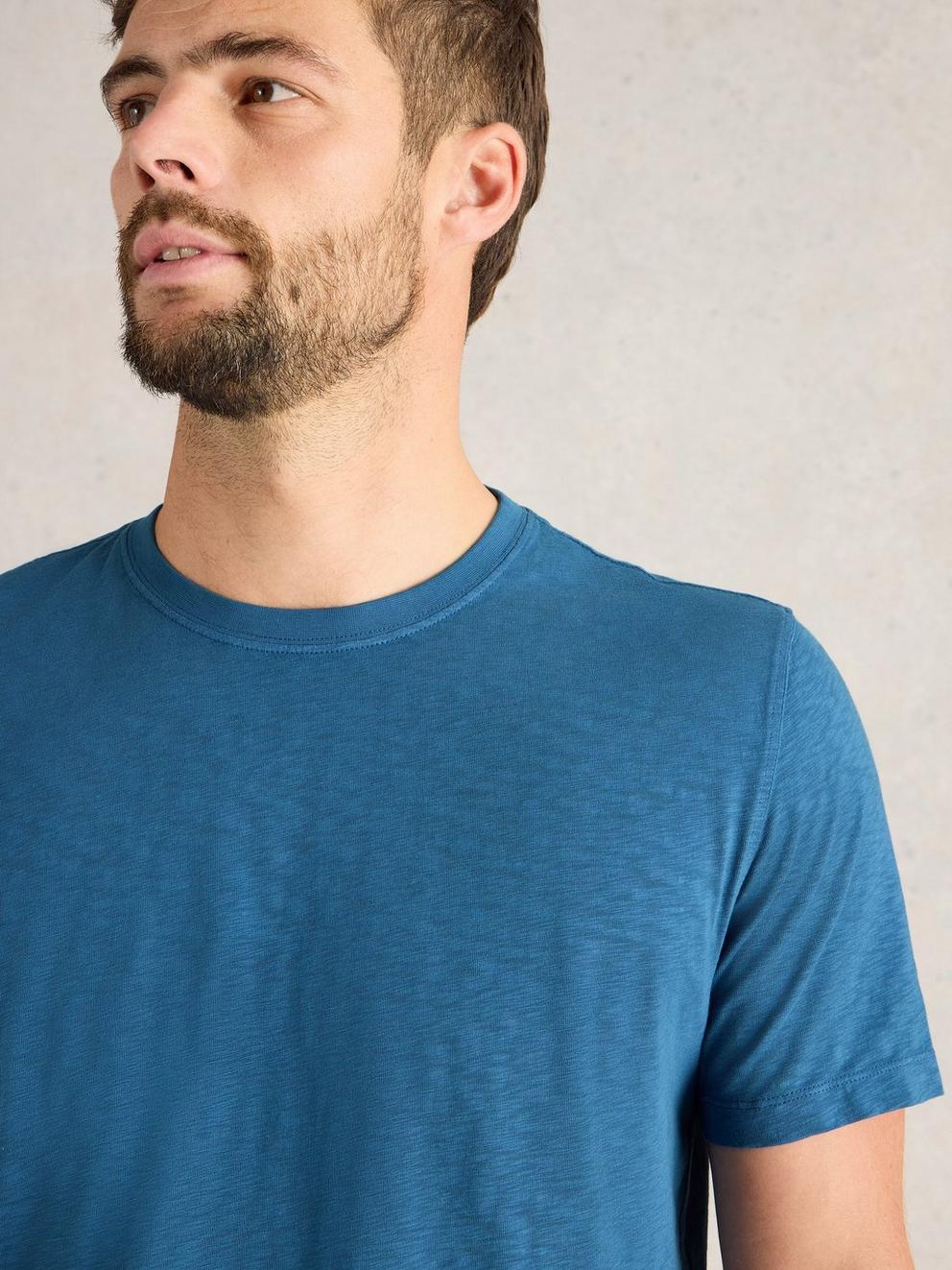 Abersoch Crew Neck Tee in INDIGO BLE - LIFESTYLE