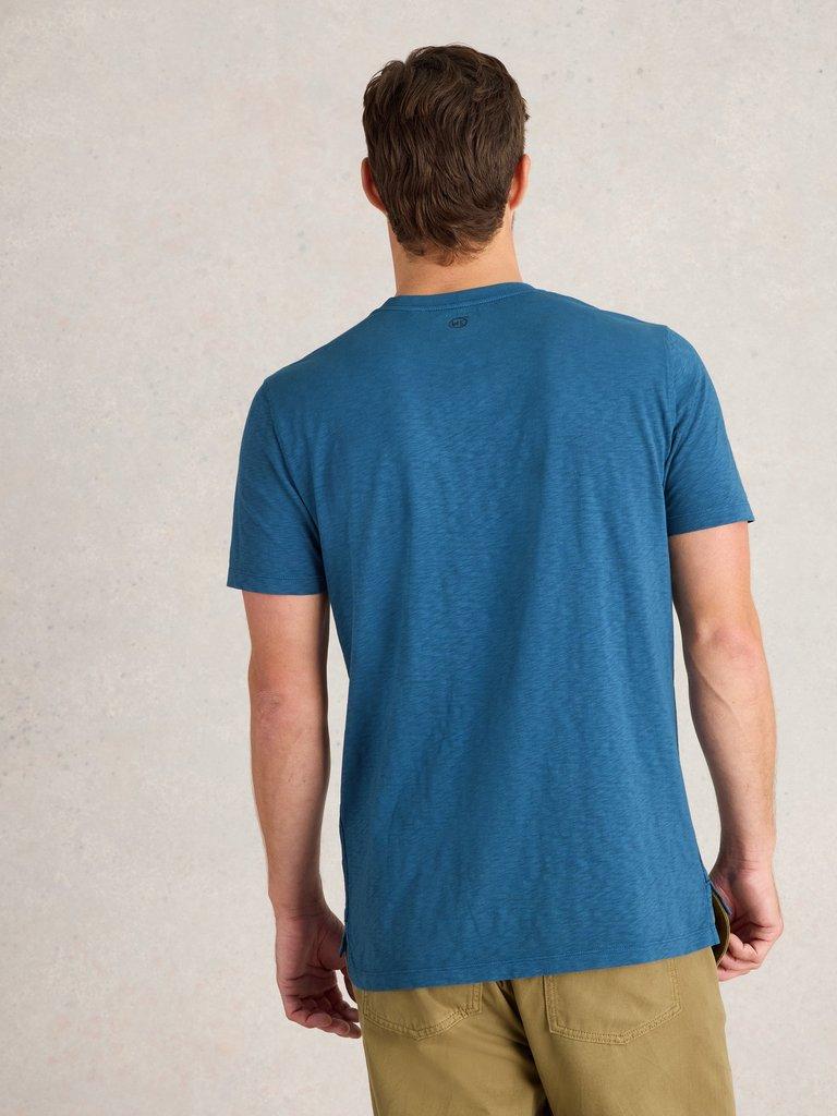 Abersoch Crew Neck Tee in INDIGO BLE - MODEL BACK