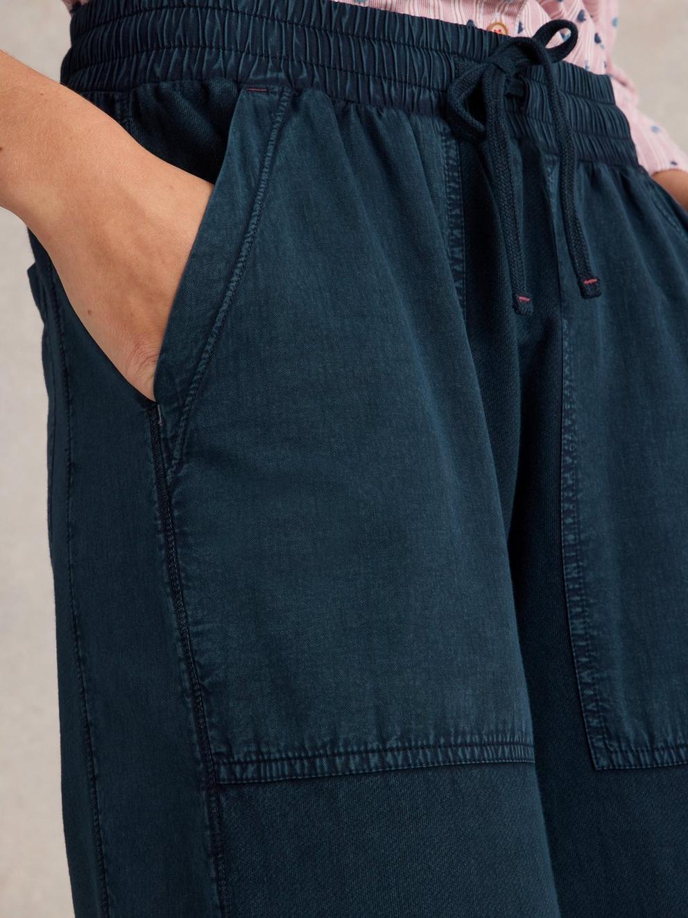 Ava Wide Leg Jersey Jogger  in MID DENIM - MODEL DETAIL