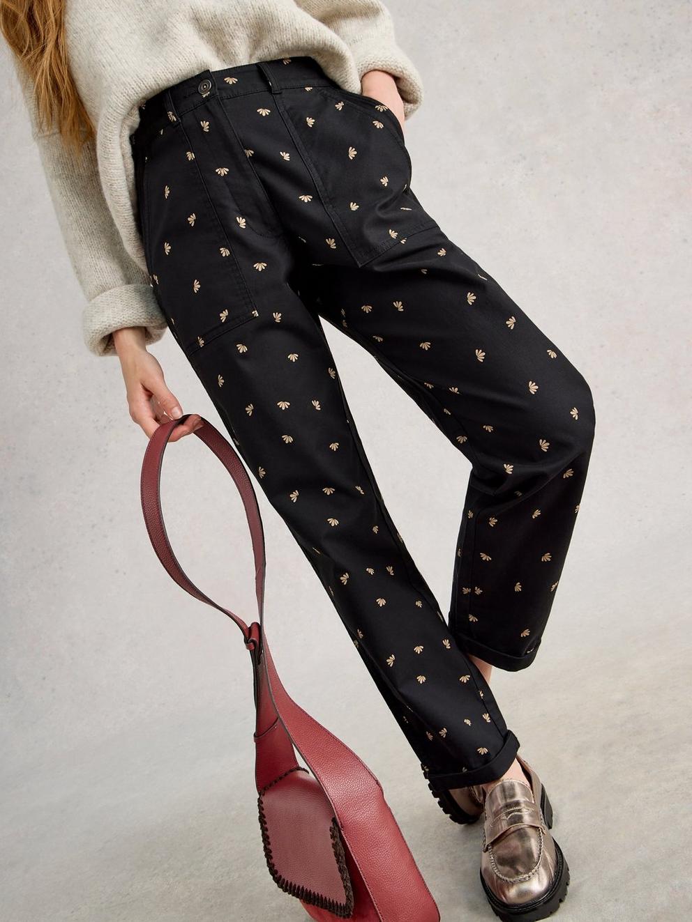 Twister Chino Trousers in BLK PR - LIFESTYLE