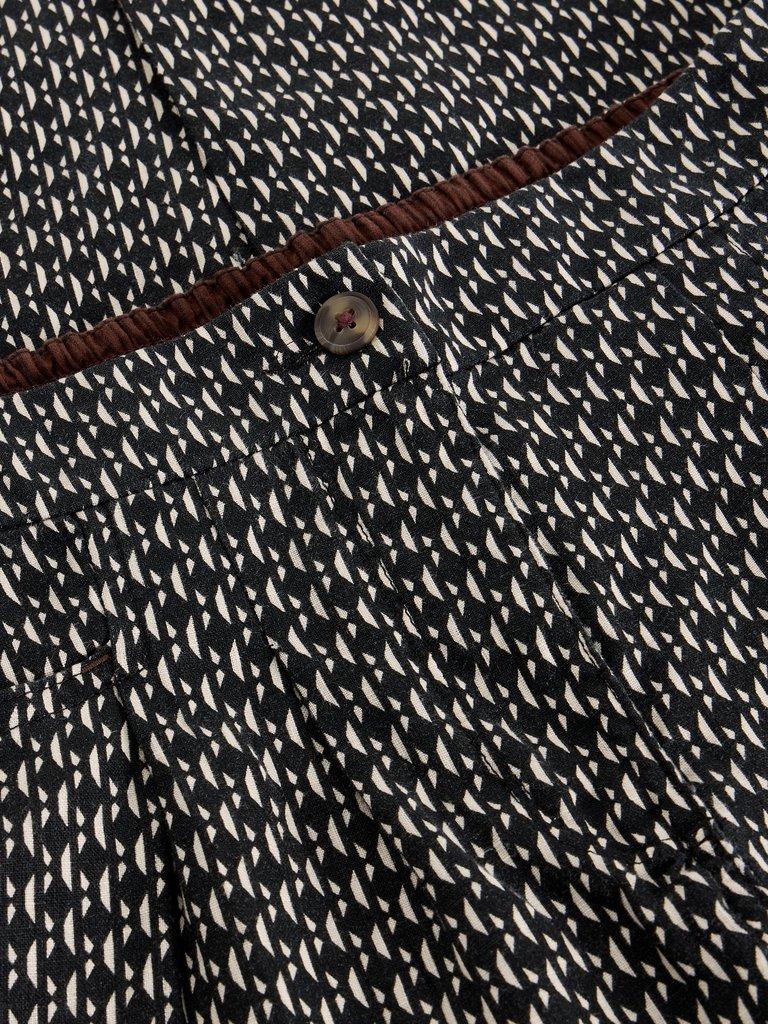 Rowena Linen Trousers in BLK PR - FLAT DETAIL
