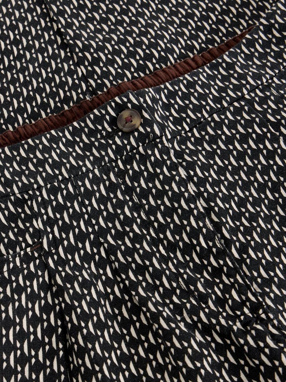 Rowena Linen Trousers in BLK PR - FLAT DETAIL