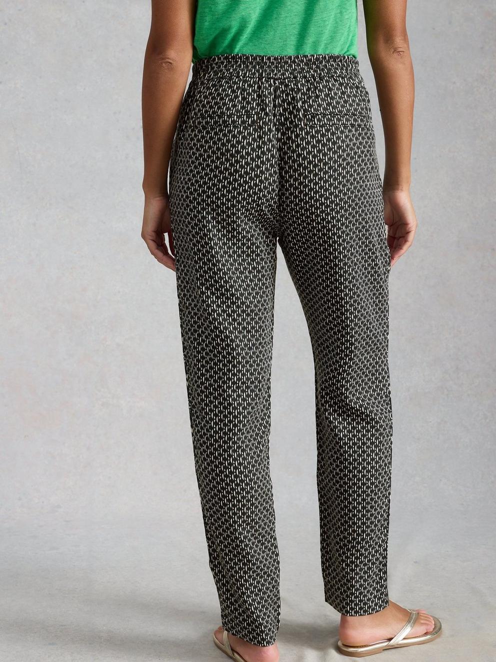Rowena Linen Trousers in BLK PR - MODEL BACK