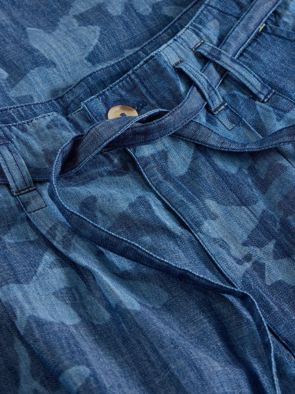 Farah Denim Wide Leg Trouser in DENIM PR - FLAT DETAIL