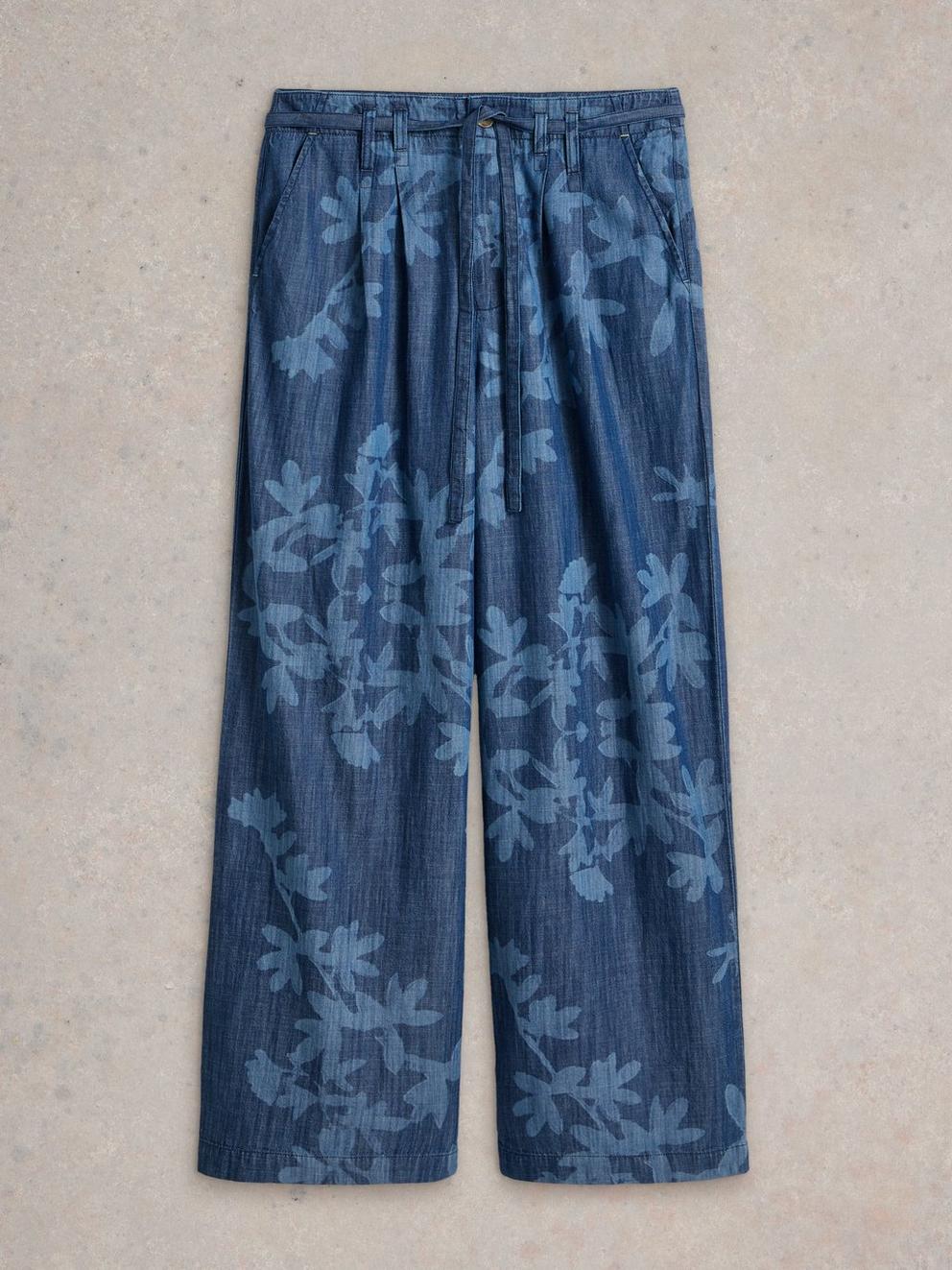Farah Denim Wide Leg Trouser in DENIM PR - FLAT FRONT