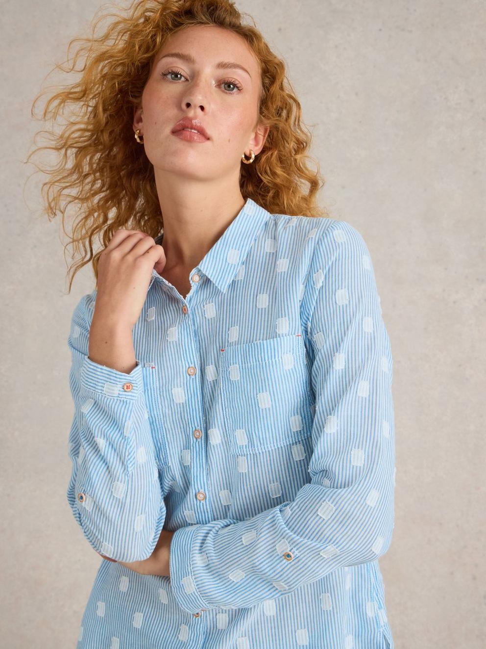 Sophie Organic Cotton Long Sleeve Shirt in BLUE MLT - MODEL DETAIL