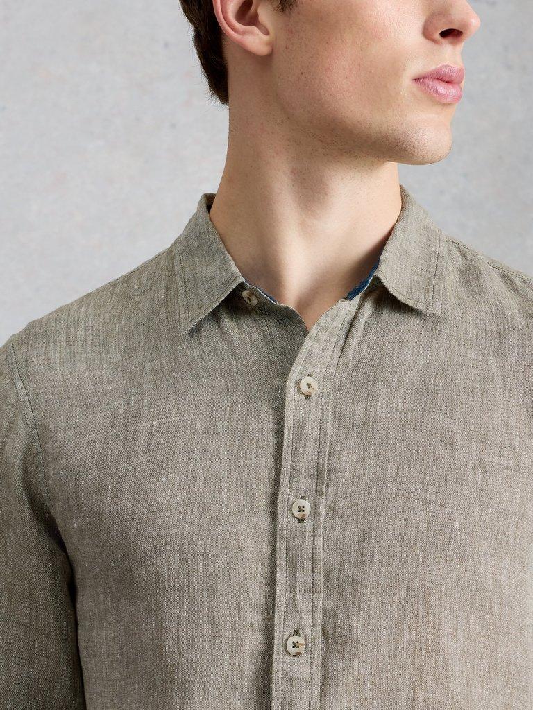 Keswick Linen Shirt in KHAKI GRN - MODEL DETAIL