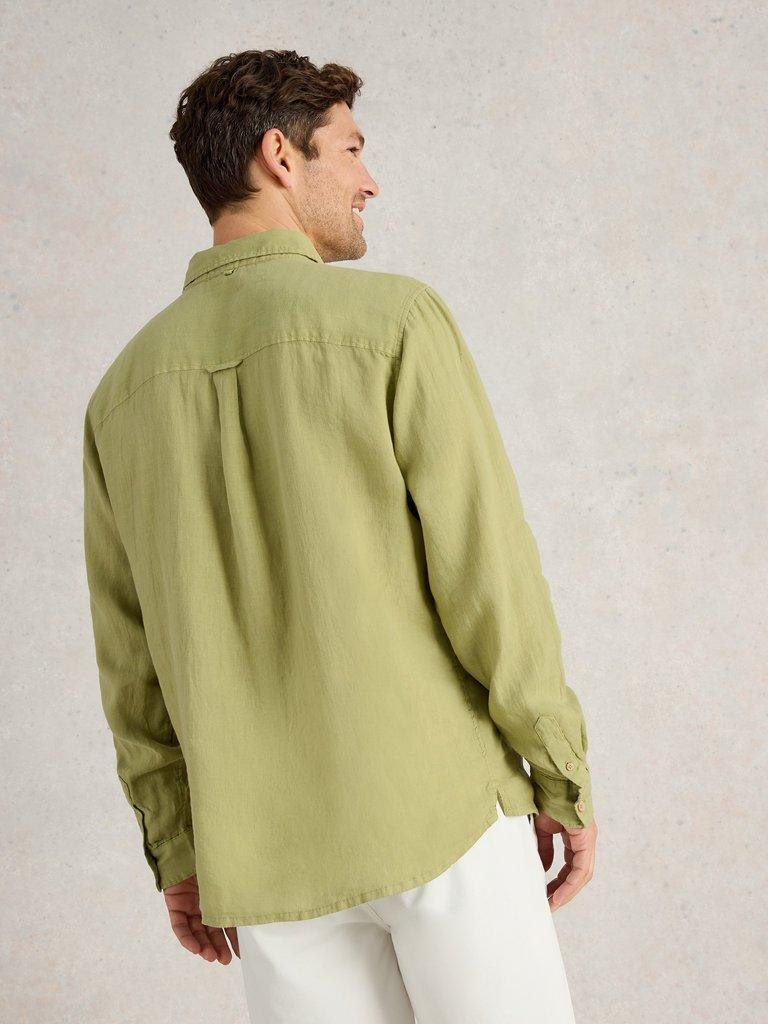 Keswick Linen Shirt in MID GREEN - MODEL BACK