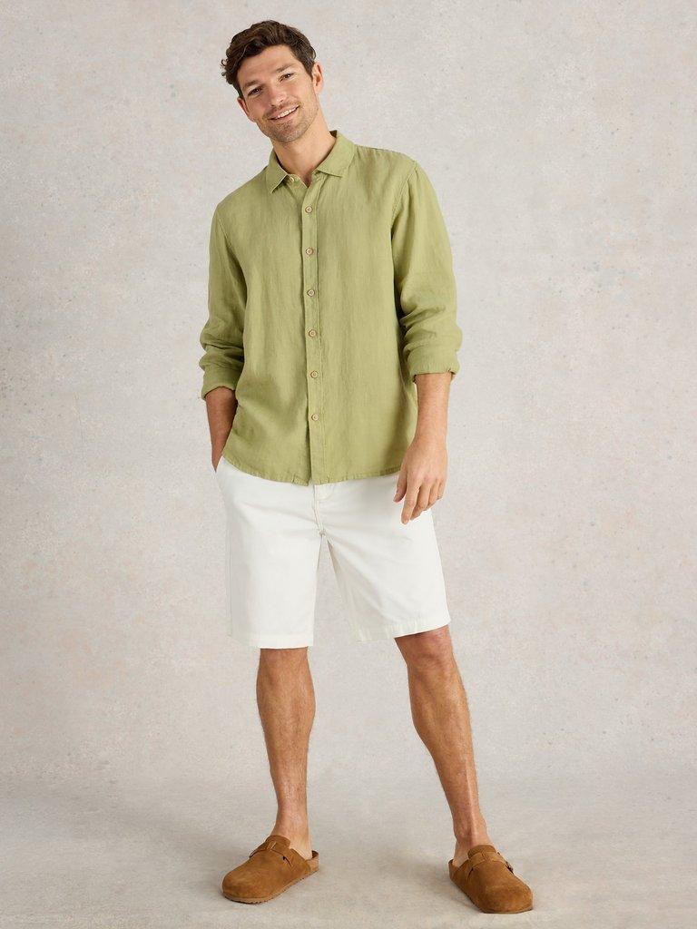 Keswick Linen Shirt in MID GREEN - MODEL FRONT