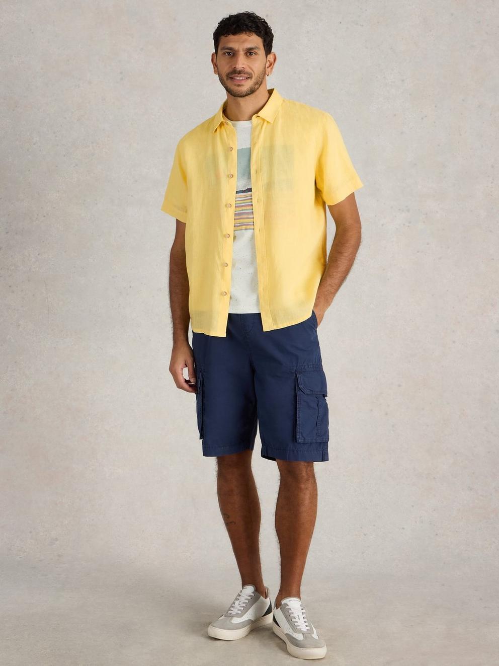 Keswick Short Sleeve Linen Shirt in LGT YELLOW - MODEL FRONT