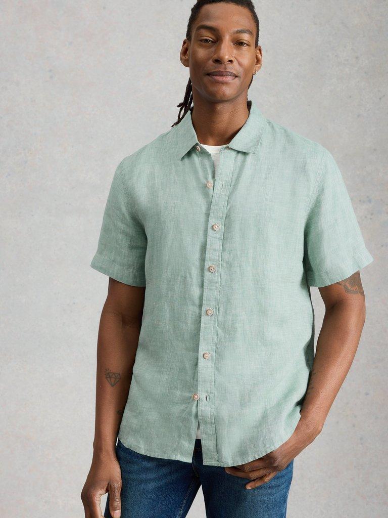Keswick Short Sleeve Linen Shirt in MID GREEN - MODEL DETAIL