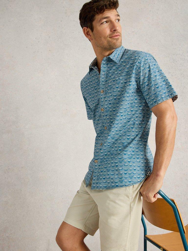 Ramen Bowl Printed Shirt in BLUE PR - MODEL DETAIL