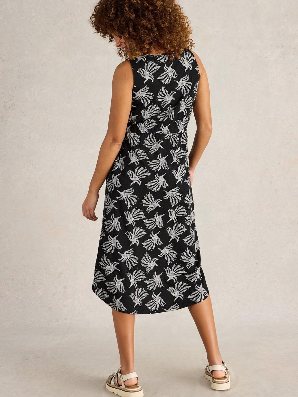 Heidi Jersey Midi Dress in BLK MLT - MODEL BACK