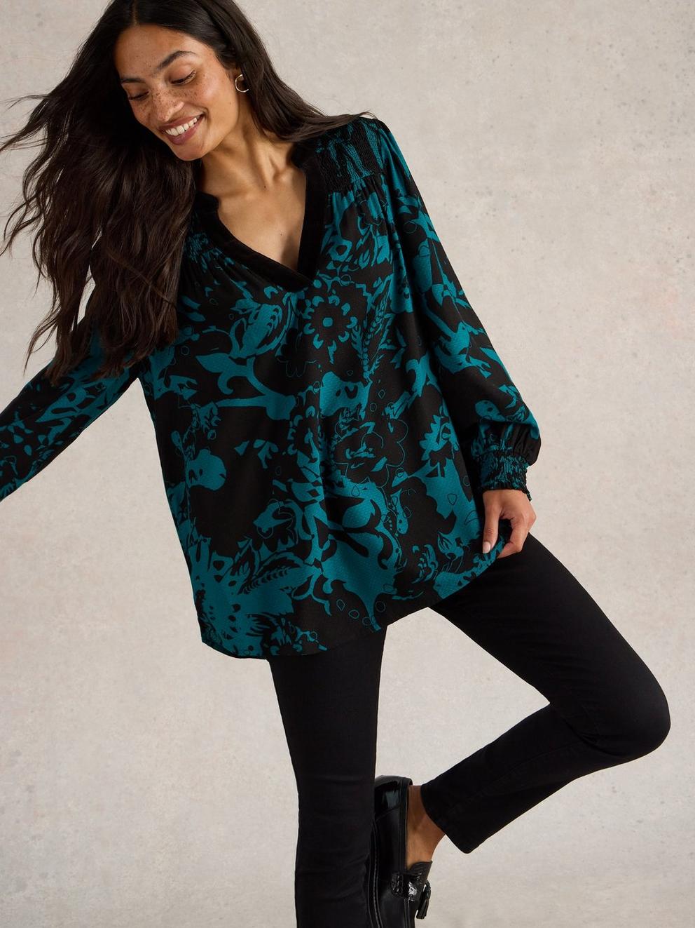 Bay Print Longline Top in TEAL MLT - LIFESTYLE