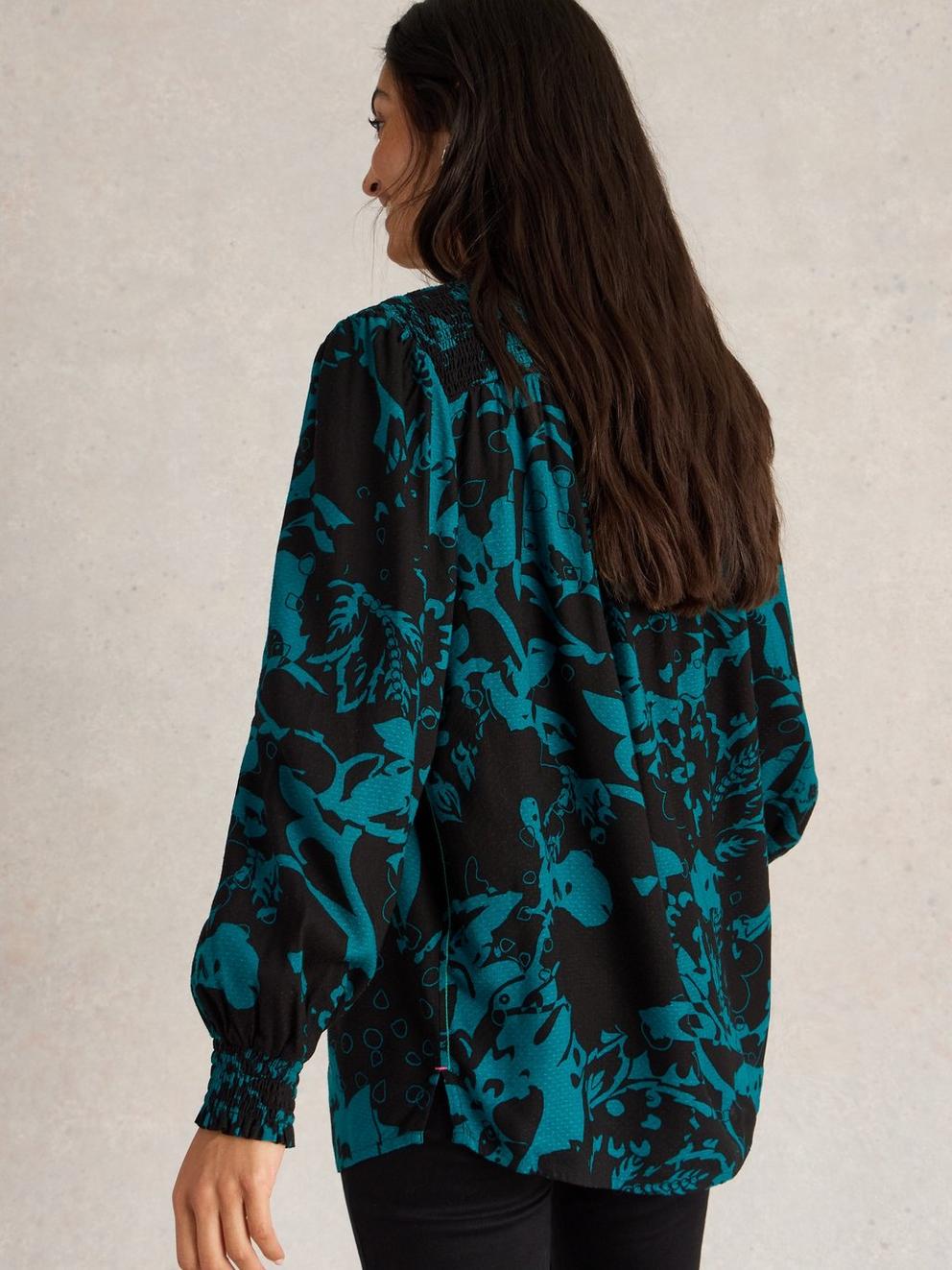 Bay Print Longline Top in TEAL MLT - MODEL BACK