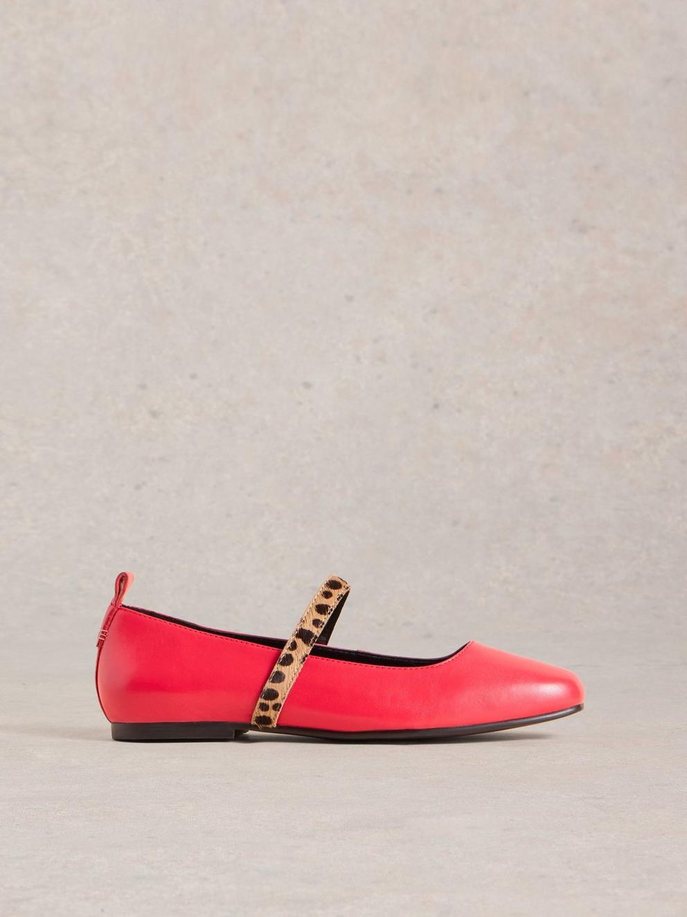 Minnie Strap Ballerina Leather in BRT PINK - LIFESTYLE
