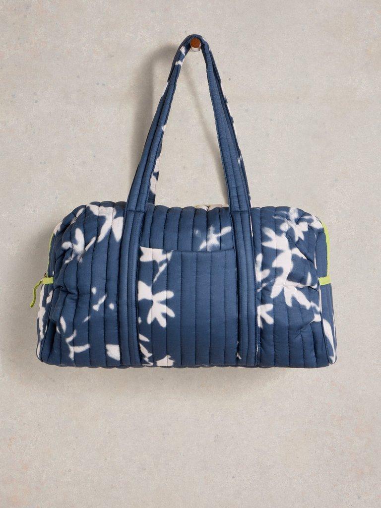 Zoe Printed Weekender Bag in NAVY PR - FLAT FRONT