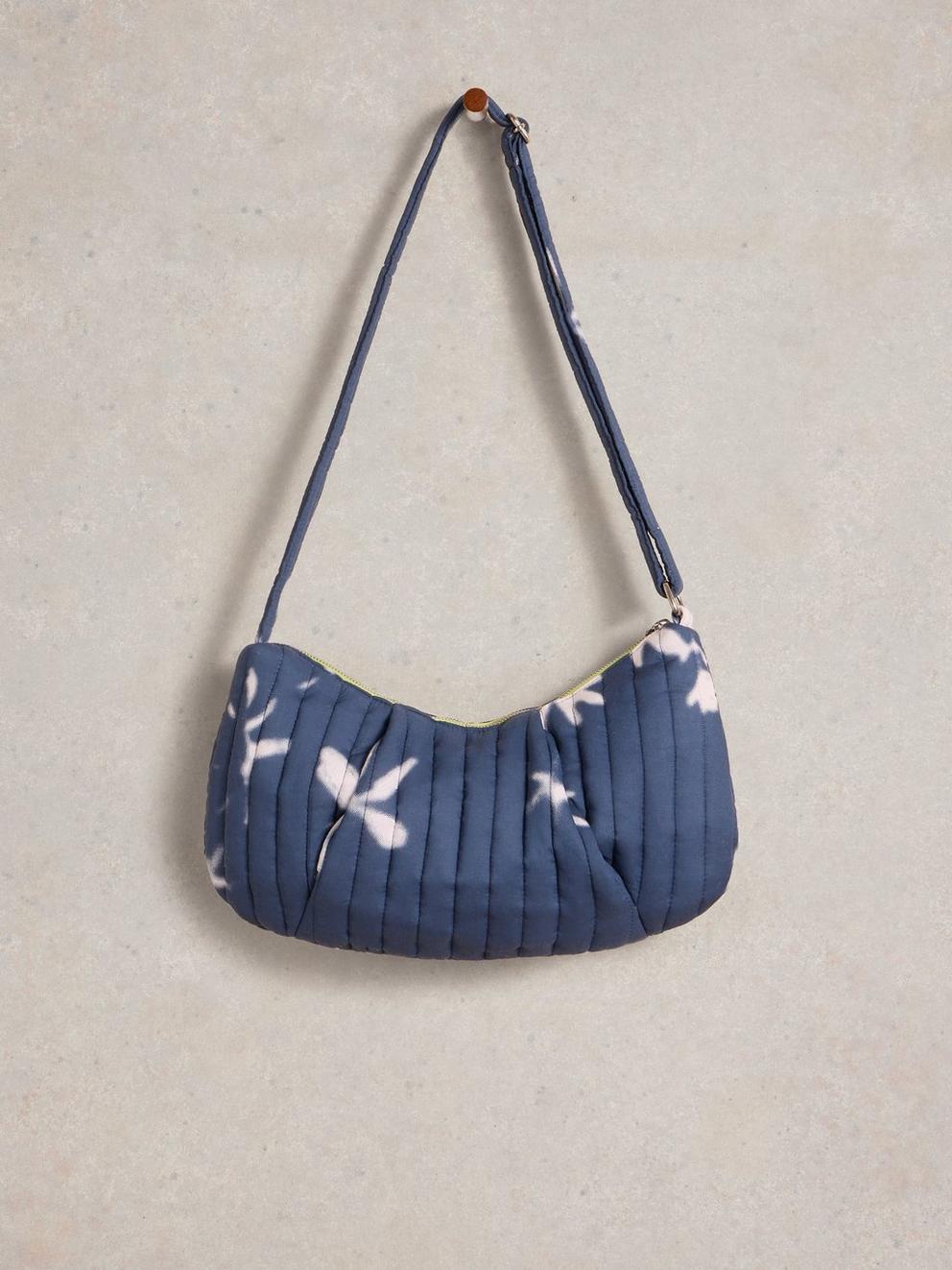 Zoe Printed Slingbag in NAVY PR - FLAT FRONT