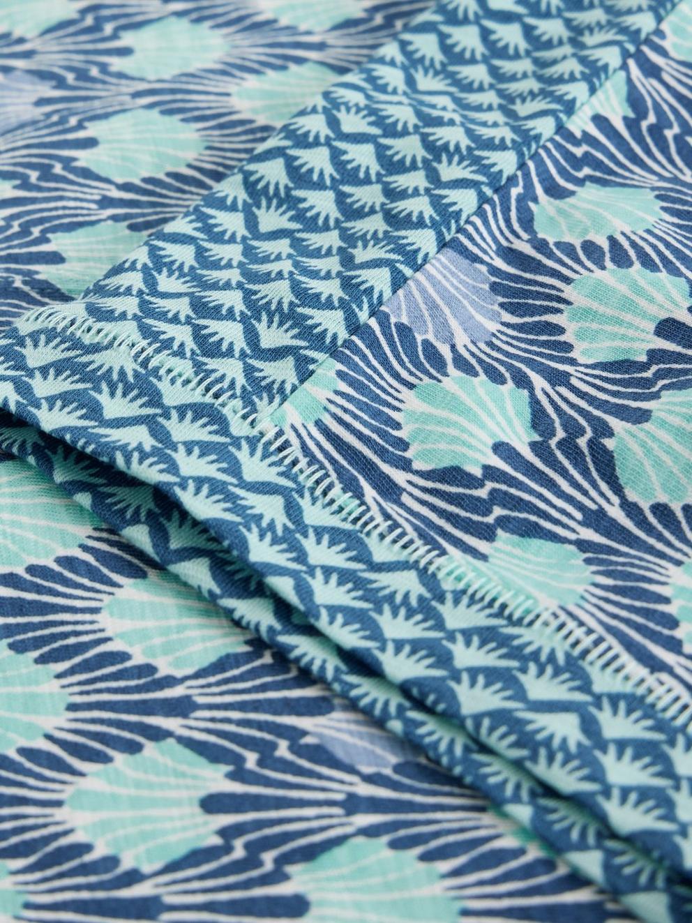 NELLY NOTCH NECK SHORT SLEEVE TEE in NAVY MULTI - FLAT DETAIL