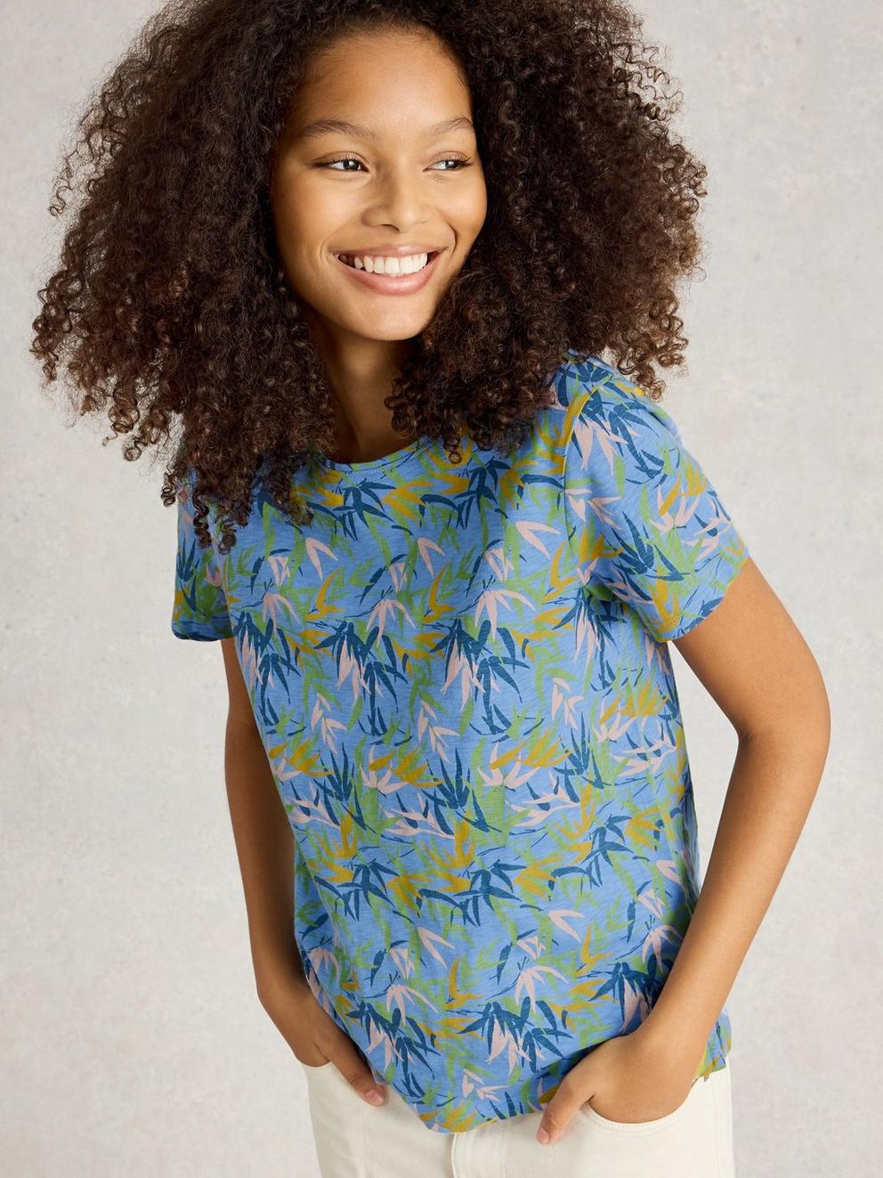 ABBIE SHORT SLEEVE TEE in BLUE PR - MODEL DETAIL