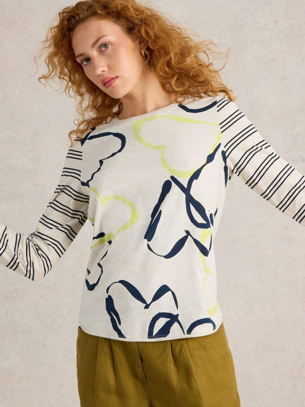 CLARA TEE CREW NECK in NAT PR - MODEL DETAIL