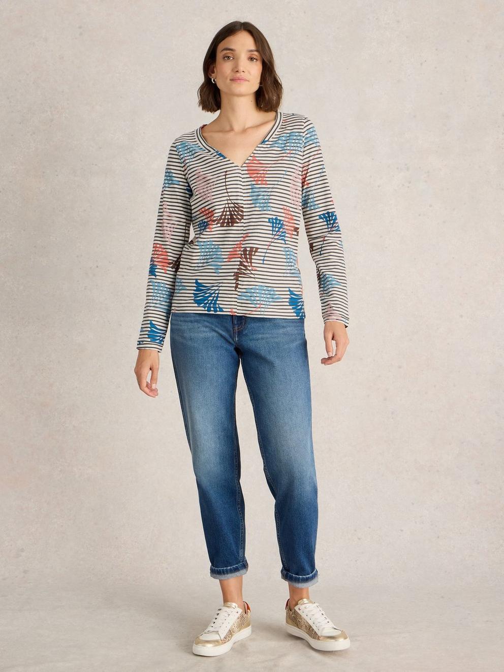 NELLY NOTCH NECK TSHIRT in CORAL MLT - MODEL FRONT