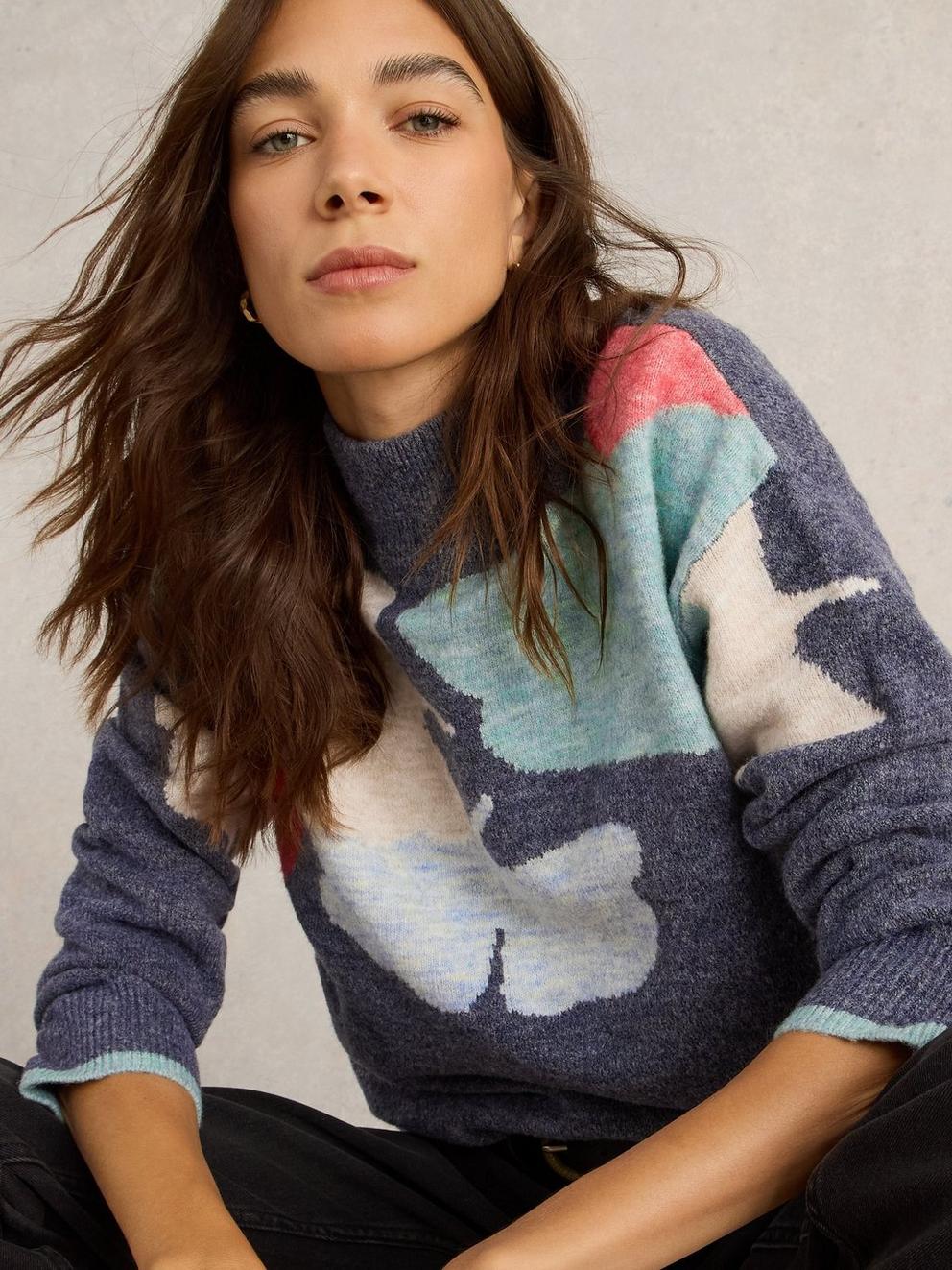 LUCY LEAF JUMPER in BLUE MLT - LIFESTYLE