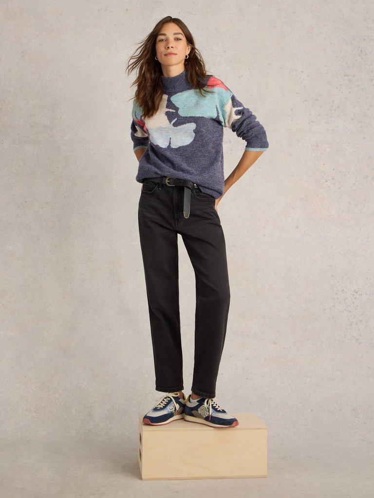 LUCY LEAF JUMPER in BLUE MLT - MODEL FRONT